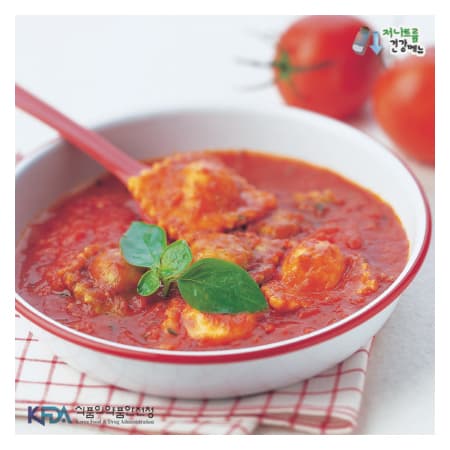 Ravioli with Tomato Sauce