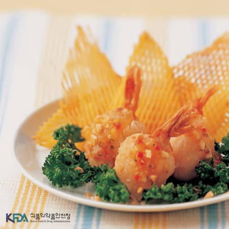 Shrimp-stuffed Lychee with French Fries