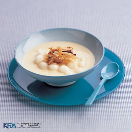 Mushroom Perilla Soup