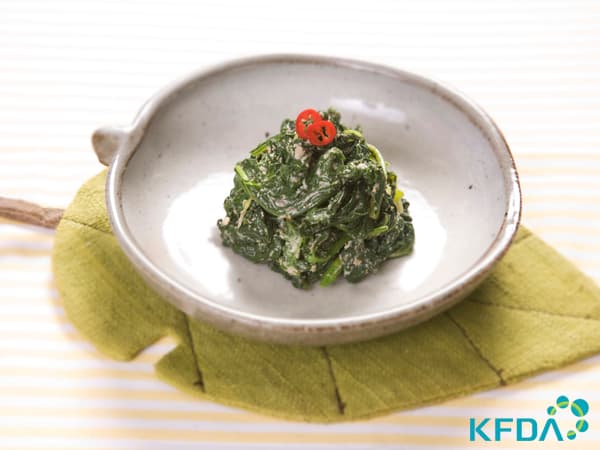 Aster Greens with Perilla Seasoning