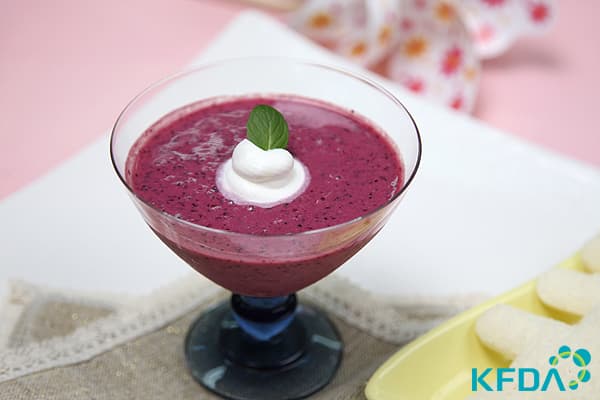 Grape Walnut Smoothie