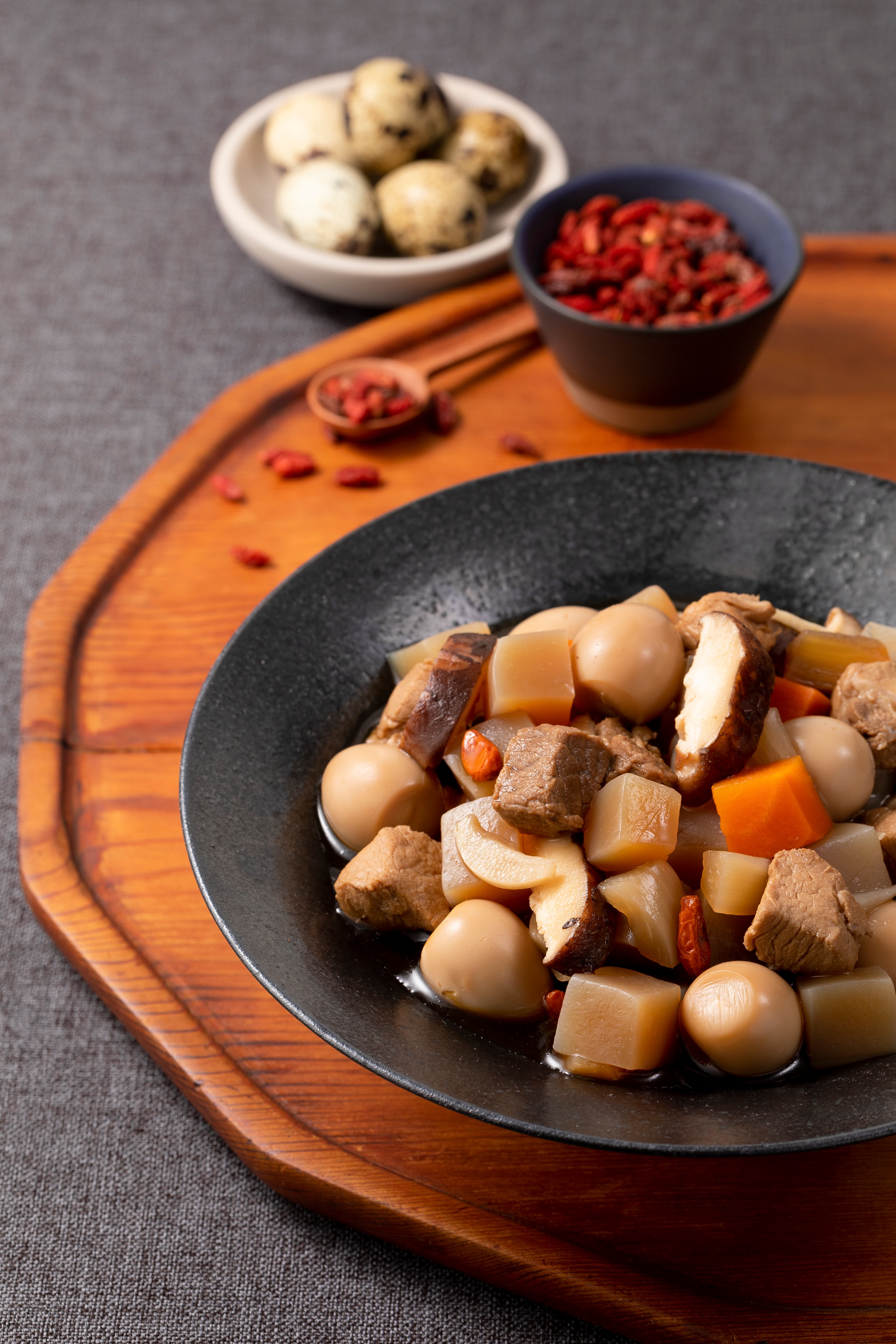 Goji Berry Mixed Braised Dish