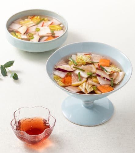Low-sodium Napak Kimchi with Schisandra Berry