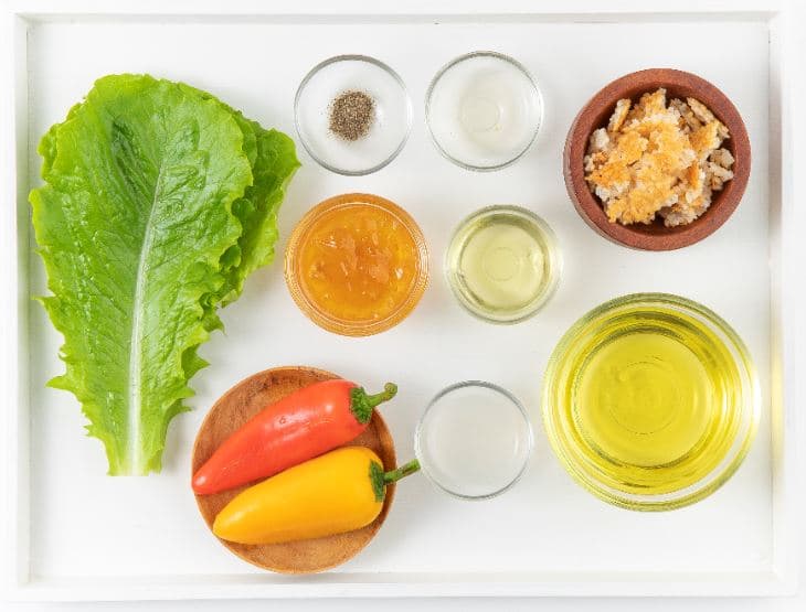 Scorched Rice Lettuce Salad with Citron Dressing