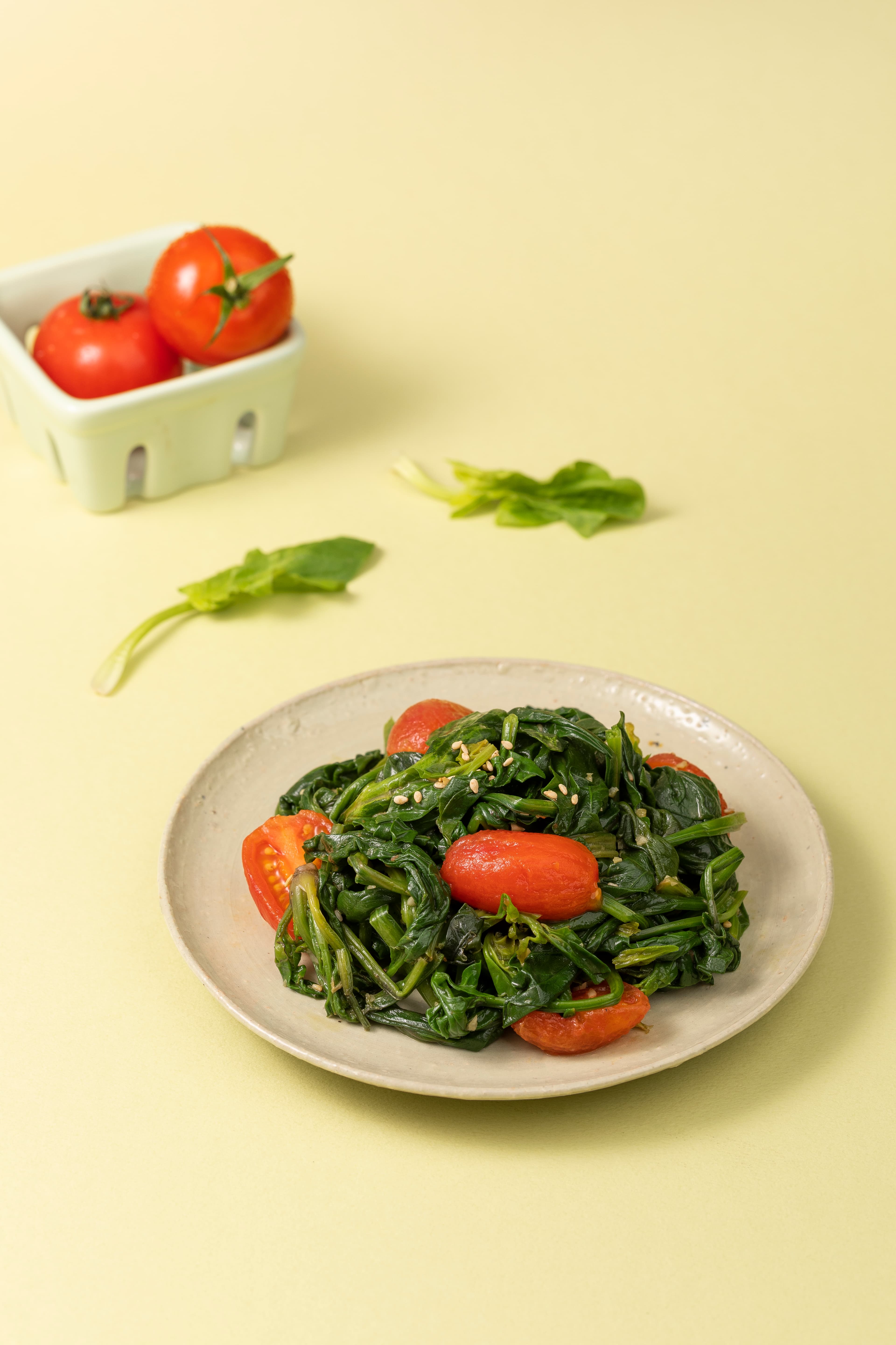 Spinach and Tomato Salad