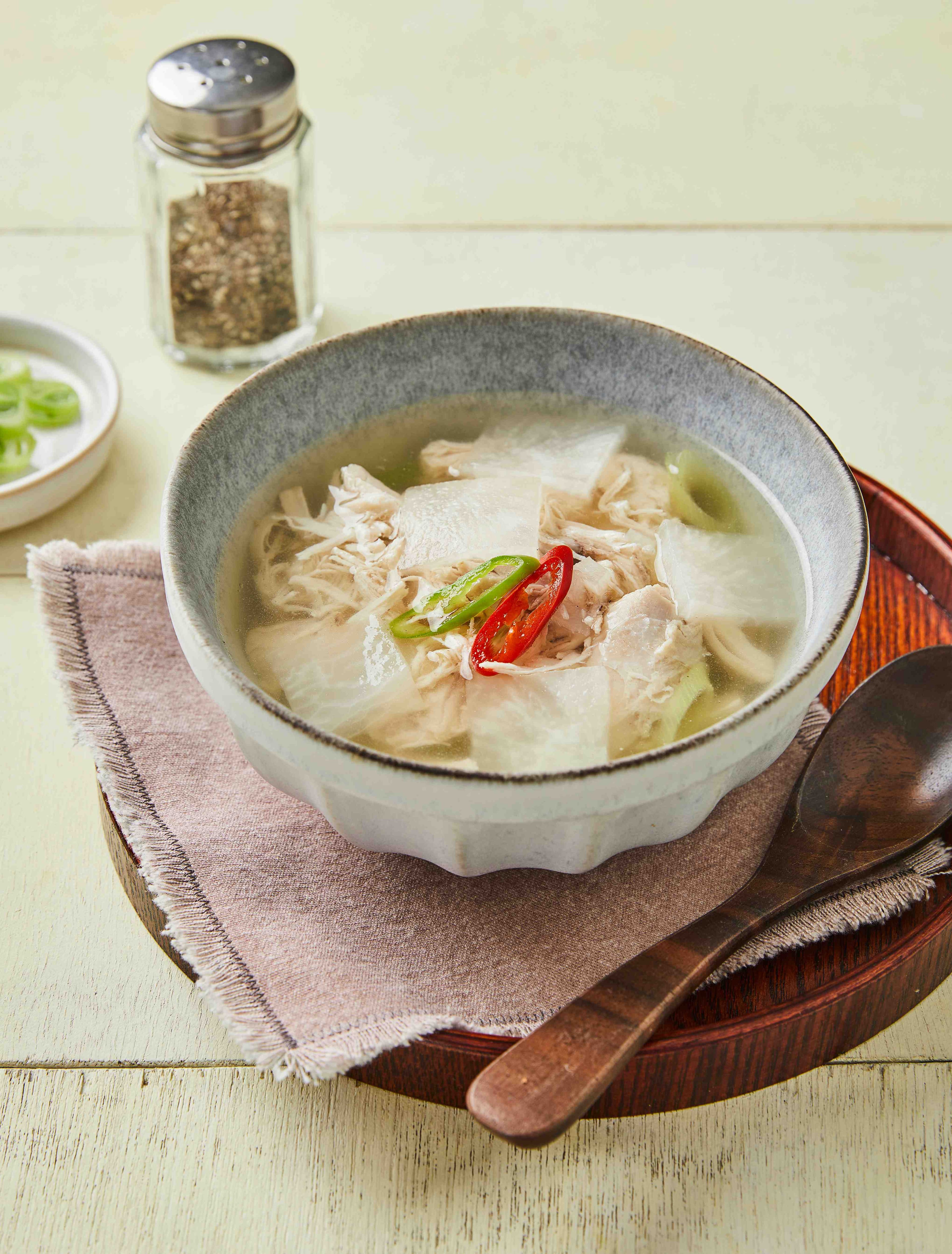 Chicken Bone Soup (Dakgomtang)
