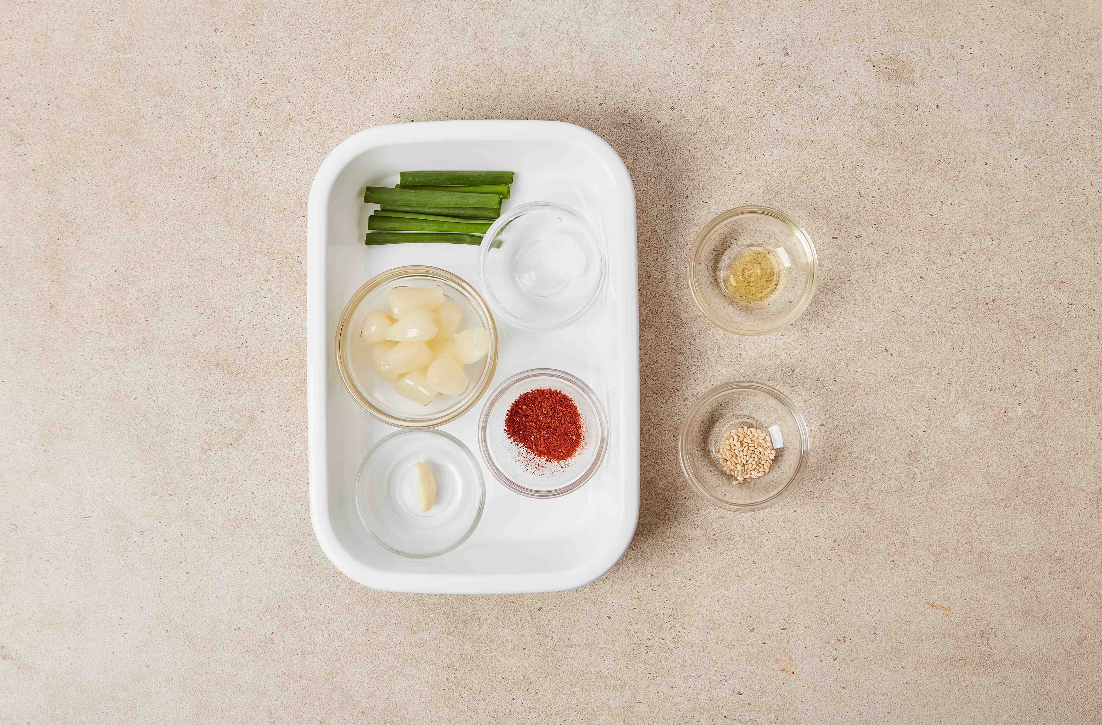 Spicy Seasoned Pickled Shallot