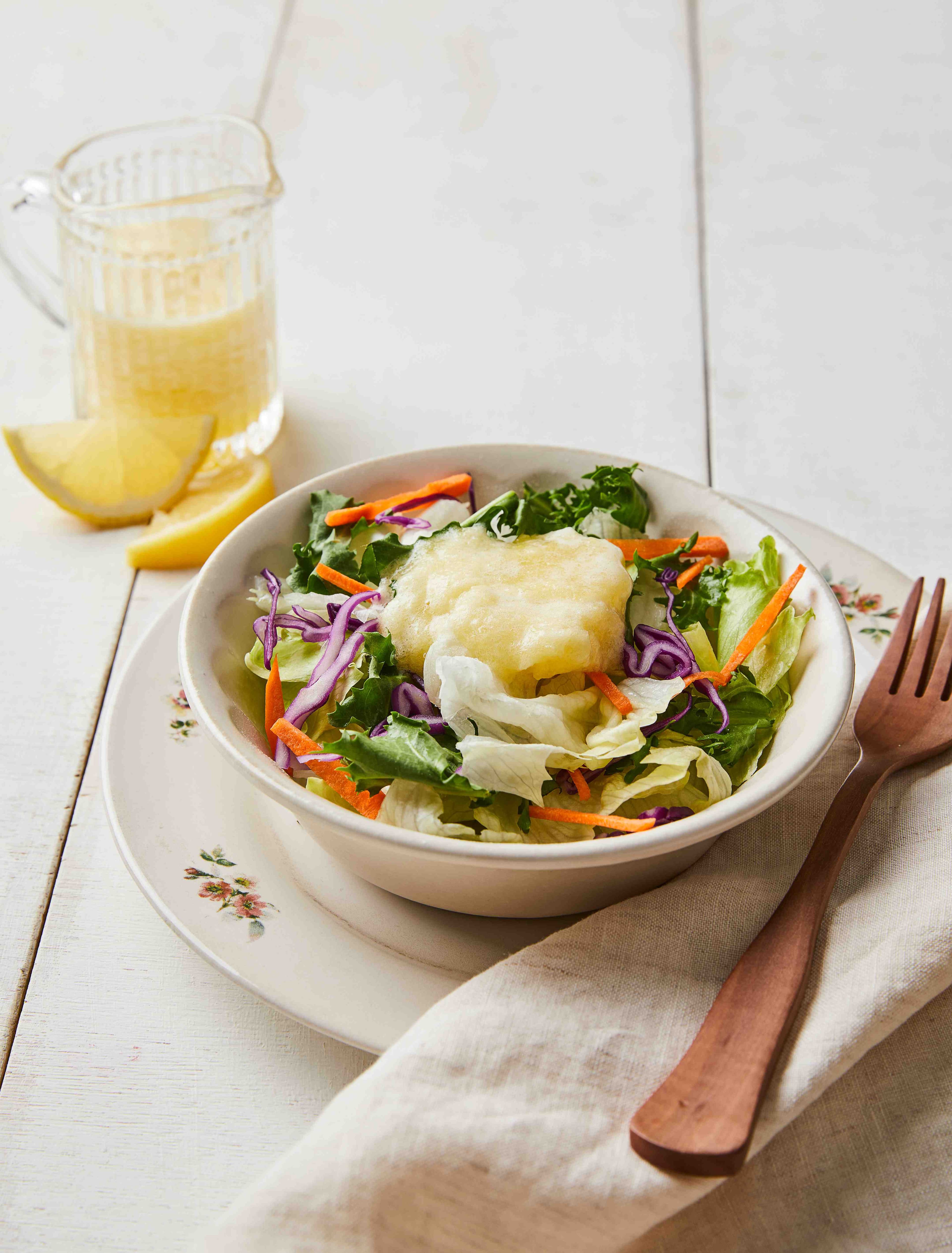Lettuce Salad with Fruit Dressing