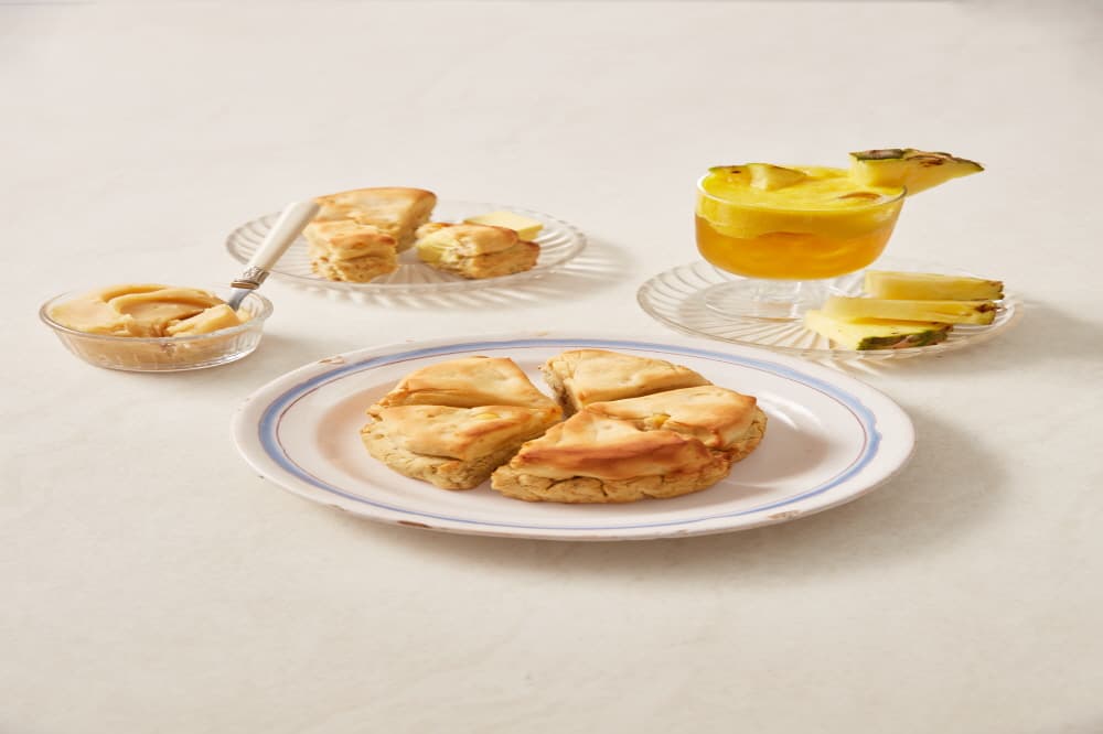 Bean, Gamtae Seaweed, and Citron Scone