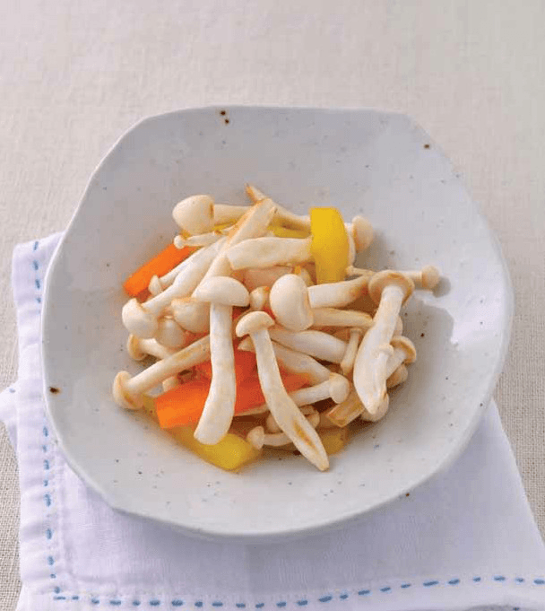 Stir-fried White Beech Mushroom