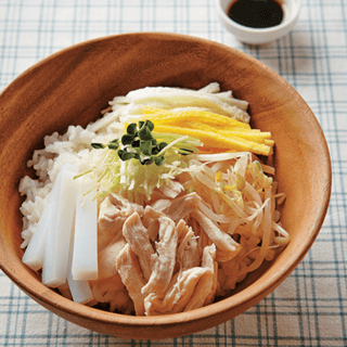 Chicken Breast Mung Bean Jelly Bibimbap