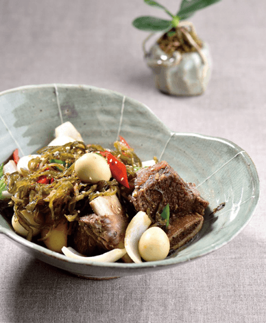 Braised Short Ribs with Seaweed