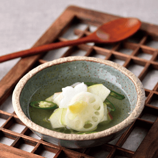 Plum Watery Radish Kimchi