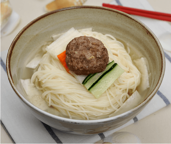 Tteokgalbi Watery Radish Kimchi Noodles