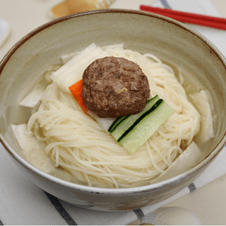 Tteokgalbi Watery Radish Kimchi Noodles