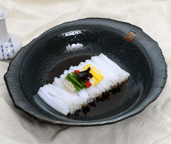 Tangpyeongchae (Mung Bean Jelly Salad)
