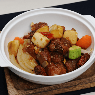 Braised Short Ribs with Fruit