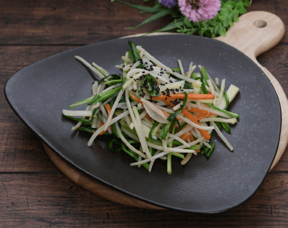 Stir-fried Bean Sprout and Chive
