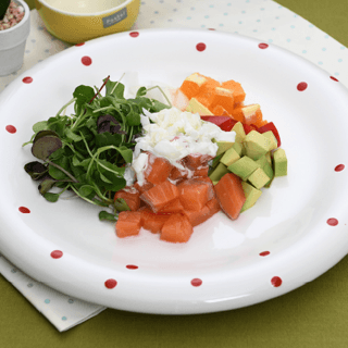Avocado Salmon Salad