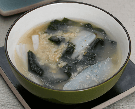 Dried Pollock Seaweed Konjac Soup