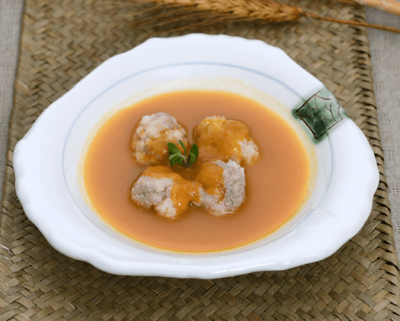 Sweet Pumpkin Doenjang Mash with Seafood Rolled Dumpling