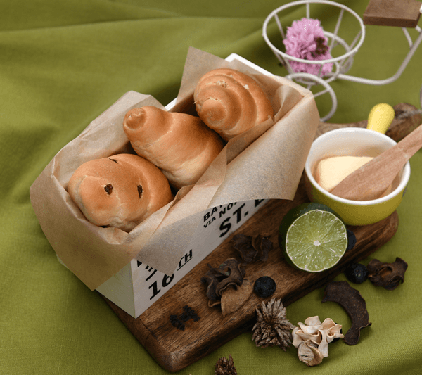 Three-color Butter Roll