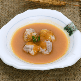 Sweet Pumpkin Doenjang Mash with Seafood Rolled Dumpling